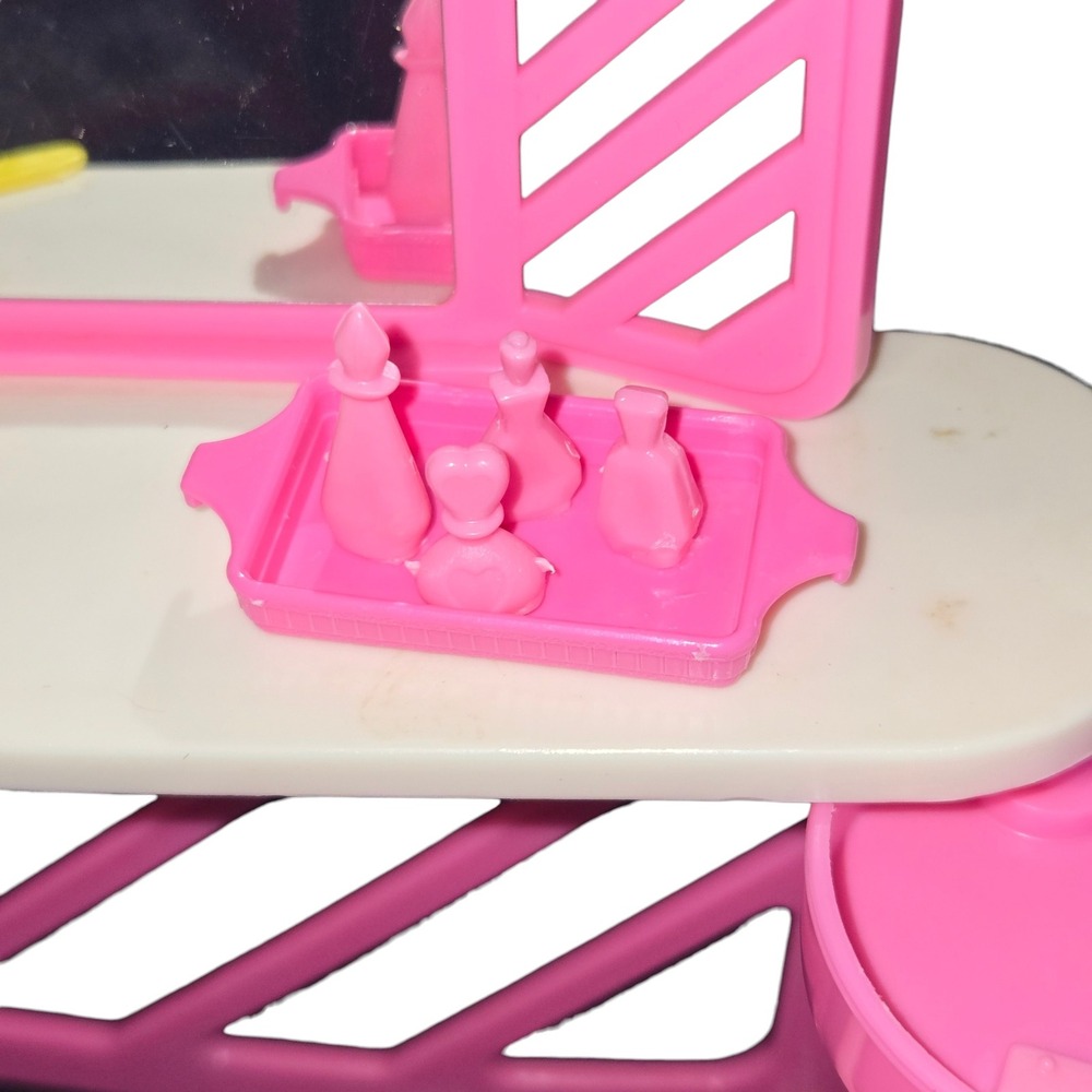 Mattel Barbie Vanity Sink Stool Set Kids Pink Vintage 1977/1987 READ - Picture 5 of 16